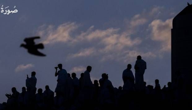 ركن الحج العظم.. الحجاج يفيضون إلى المزدلفة