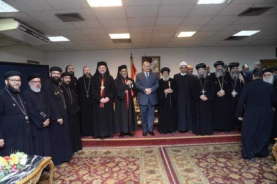 رهبان الدير المحرق يهنؤن محافظ أسيوط بعيد الأضحى