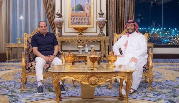 عاجل.. لقاء أخوي بين الرئيس السيسي وولي العهد السعودي في مشعر منى