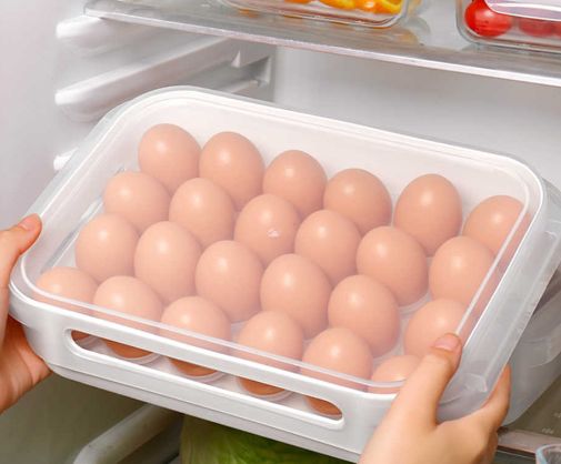تخزين البيض في باب الثلاجة يسبب أضرارا جسيمة.. اعرف المكان الأفضل