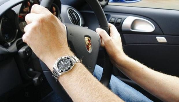 بسبب الفتيس.. عادات خاطئة تدمر سيارتك