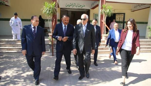 محافظ الجيزة يطالب أولياء الأمور بعدم التكدس بمحيط لجان الثانوية العامة