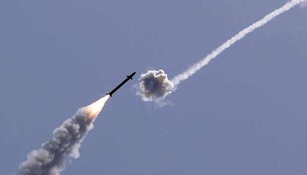 المقاومة تقصف تمركزا لجنود الاحتلال برشقات صاروخية في محور نتساريم جنوب غزة