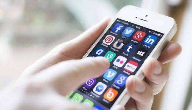 كيفية تبريد الهاتف لتجنب تلفه في الحر