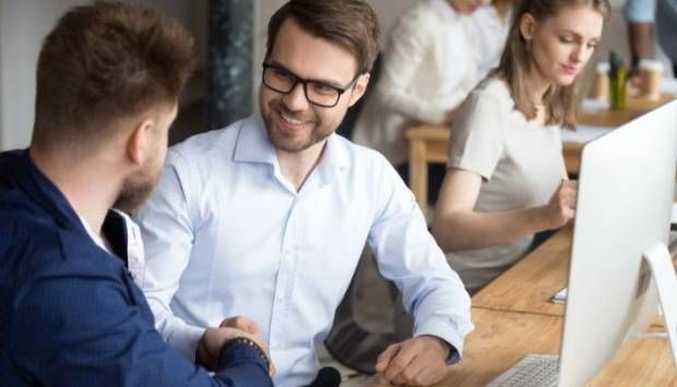 6 خطوات تخلصك من الكسل بعد العودة للعمل