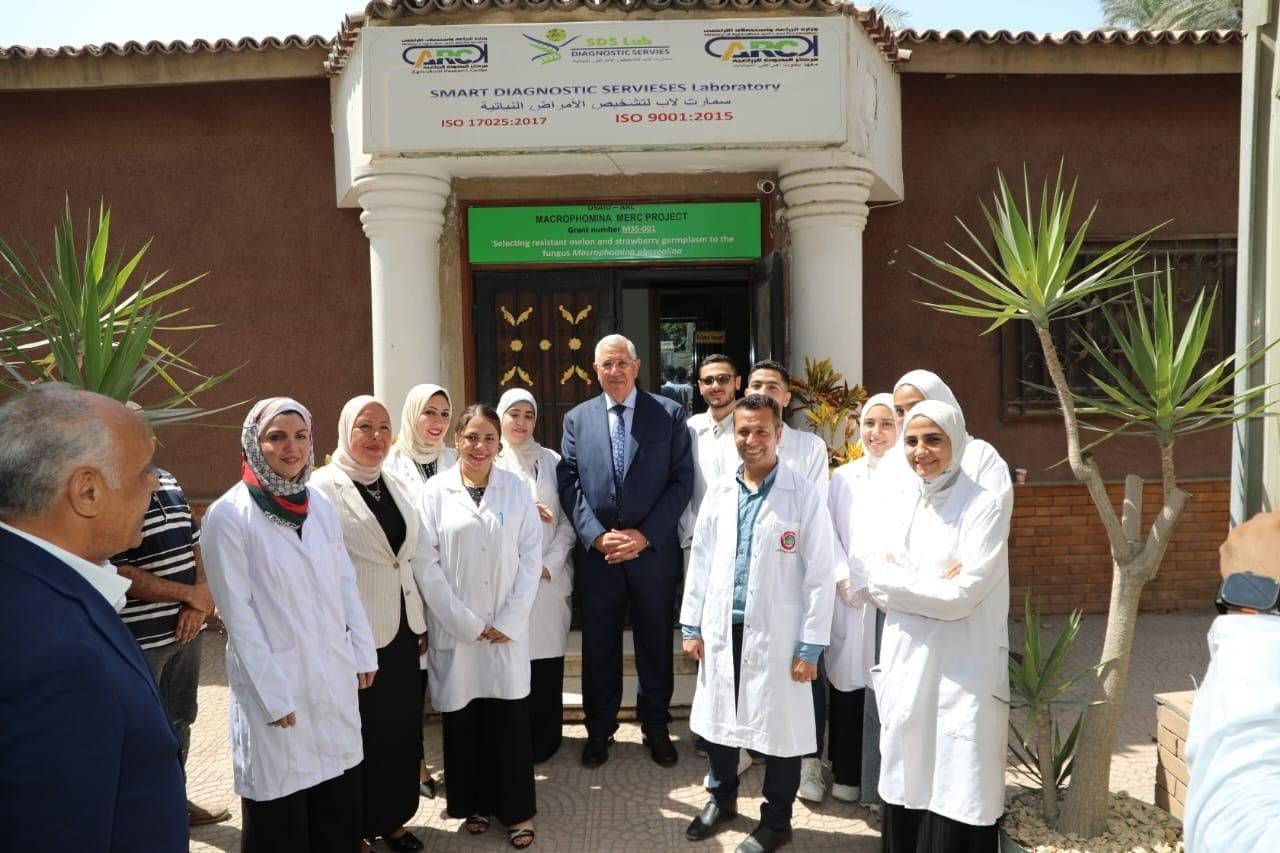 وزير الزراعة: مهتمون بتطوير المعامل البحثية وحماية المستهلك المصري