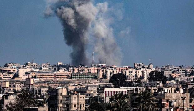 الاحتلال يستهدف المناطق الغربية من مدينة رفح جنوبي قطاع غزة