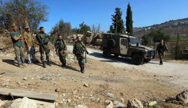 إعلام فلسطيني: مستوطنون يطلقون النار تجاه مخيم العروب شمال الخليل