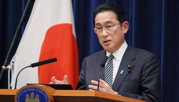 رئيس وزراء اليابان يعلن حالة التأهب بعد إطلاق بيونج يانج صاروخا باليستيا