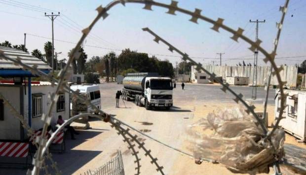 «إكسترا نيوز»: عبور 5 شاحنات محملة بالمساعدات الإنسانية لأهالى قطاع غزة