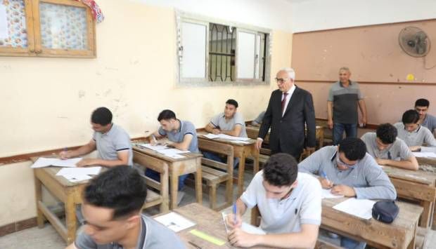 طلاب الدبلومات الفنية ينهون الامتحانات العملية والنتيجة خلال أيام