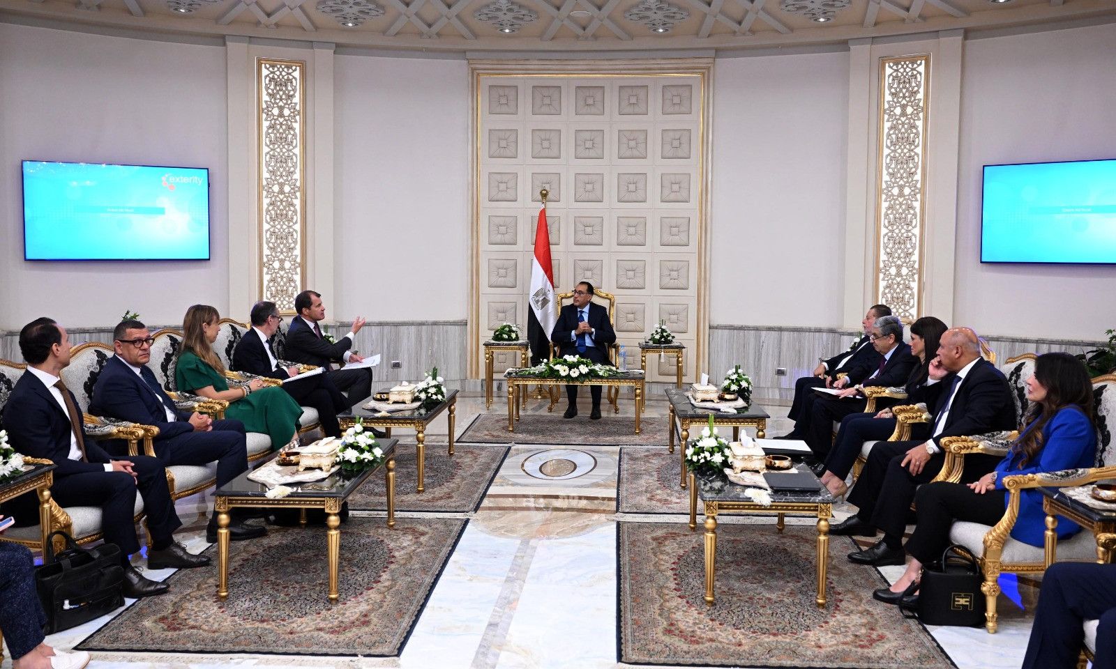 مدبولى: الحكومة ملتزمة بالاستمرار في تنفيذ الإصلاحات الاقتصادية 