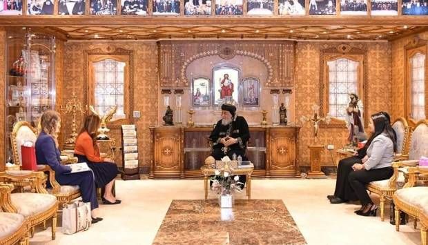 البابا تواضروس يستقبل سفيرة الولايات المتحدة الأمريكية