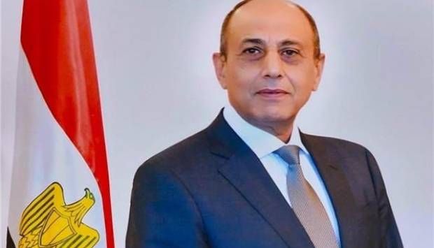 وزير الطيران المدني يشكر العاملين بالقطاع مع بداية العام المالي الجديد