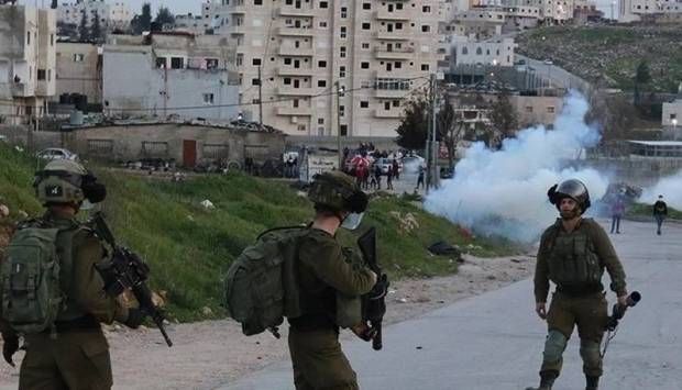 شرطة الاحتلال تقتحم منزل منفذ عملية الطعن في مدينة كرمئيل