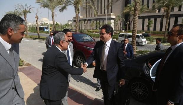 وزير الثقافة يوجه الشكر للدكتورة نيفين الكيلاني ويعلن خطة النهوض بالقطاع