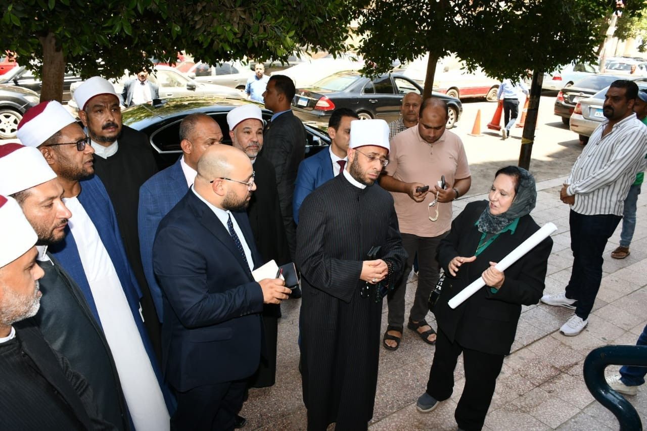 في أولى جولاته التفقدية.. وزير الأوقاف يزور مستشفى الدعاة بمصر الجديدة