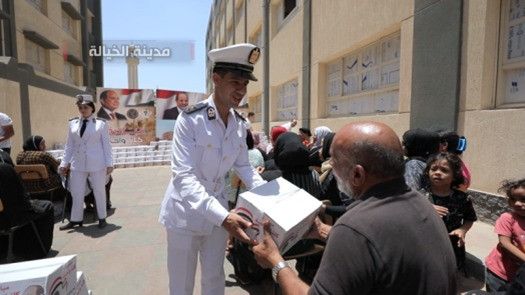 الداخلية: قوافل إنسانية لتوزيع هدايا عينية بالمناطق الحضارية الجديدة