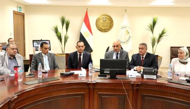 وزير التعليم يتابع امتحانات الثانوية العامة من خلال غرفة العمليات المركزية