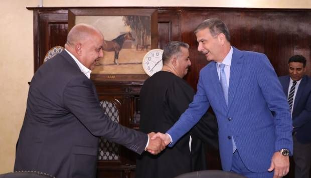 فاروق يبحث مع قيادات الاتحاد التعاوني الزراعي تعميق دور دعم الفلاح