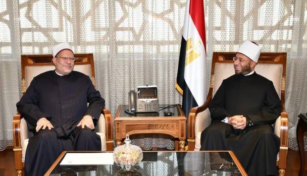 وزير الأوقاف يستقبل المفتي ونقيب الأشراف للتهنئة بثقة القيادة السياسية