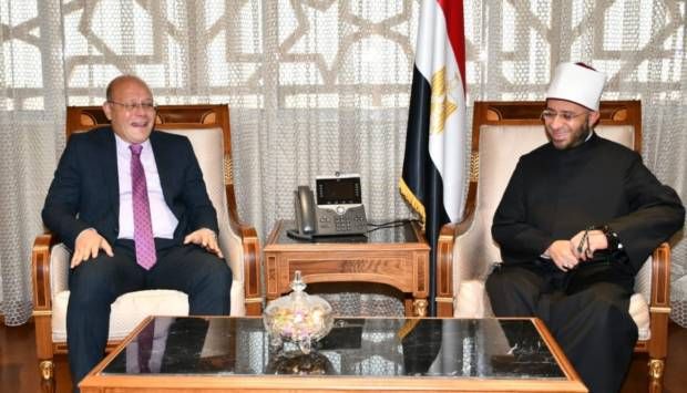 وزير الأوقاف يستقبل رئيس جامعة سوهاج