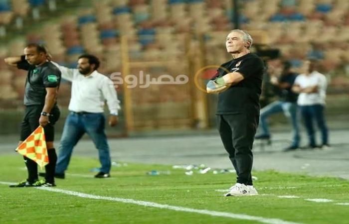 قائمة الأهلي لمباراة طلائع الجيش.. ما سبب استبعاد كهربا والشناوي؟