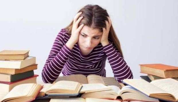 أعراض تكشف عن توترك في الامتحان وطرق سريعة لعلاجها