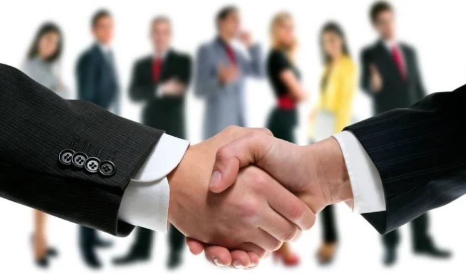 «معا نبني مستقبلا مستداما».. رئيس الوزراء يلقي بيان الحكومة أمام «النواب»