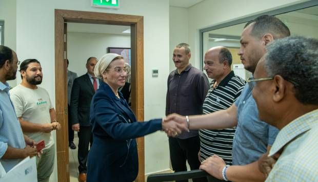 ياسمين فؤاد تشدد على ضرورة التعامل مع ملفات البيئة بشفافية (صور)