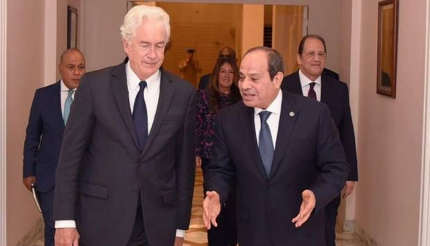 خلال لقاء السيسي.. رئيس الاستخبارات الأمريكية يثمن جهود مصر لوقف الحرب بغزة