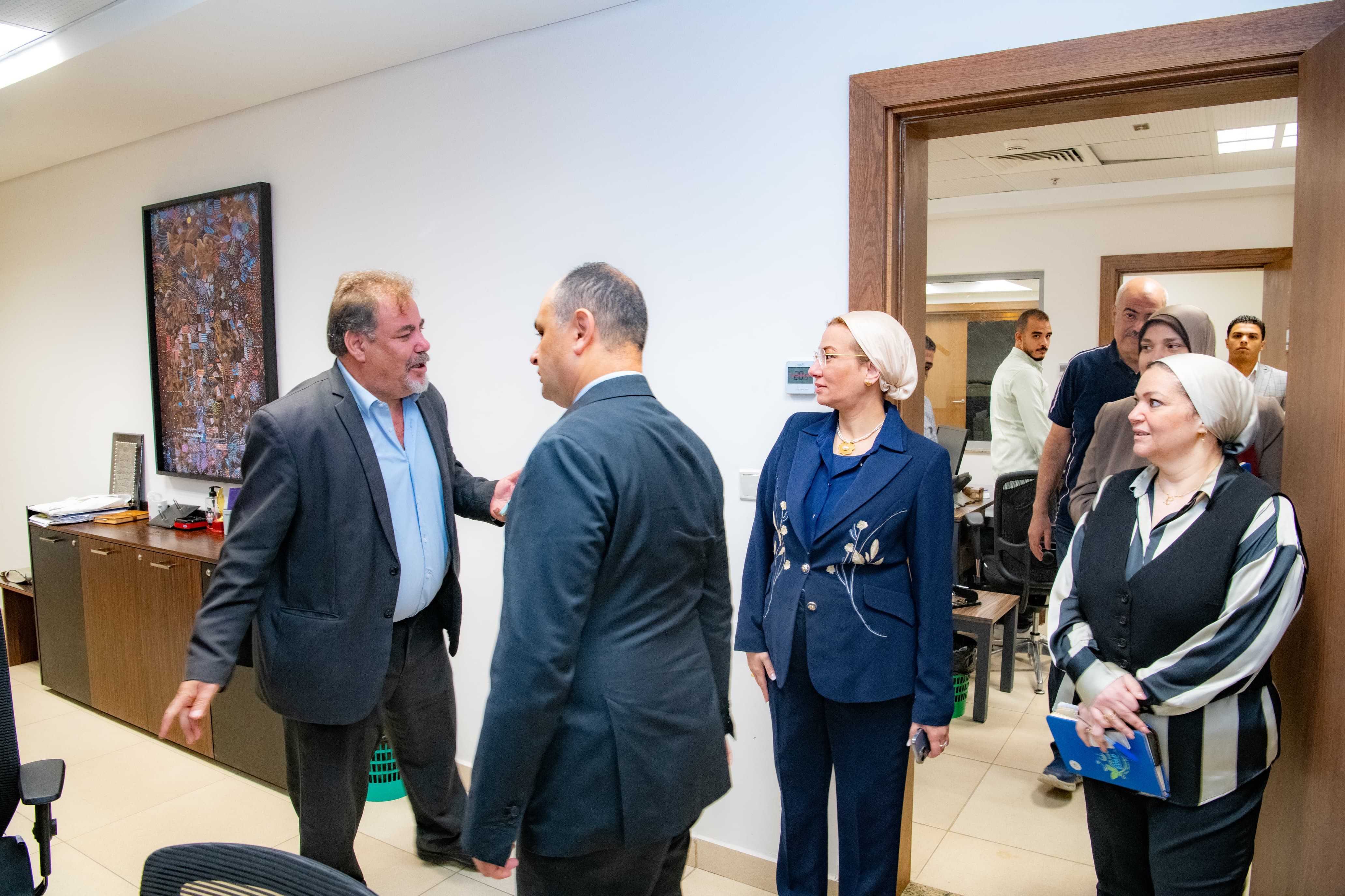 ياسمين فؤاد تشدد على ضرورة التعامل مع ملفات البيئة بشفافية (صور)