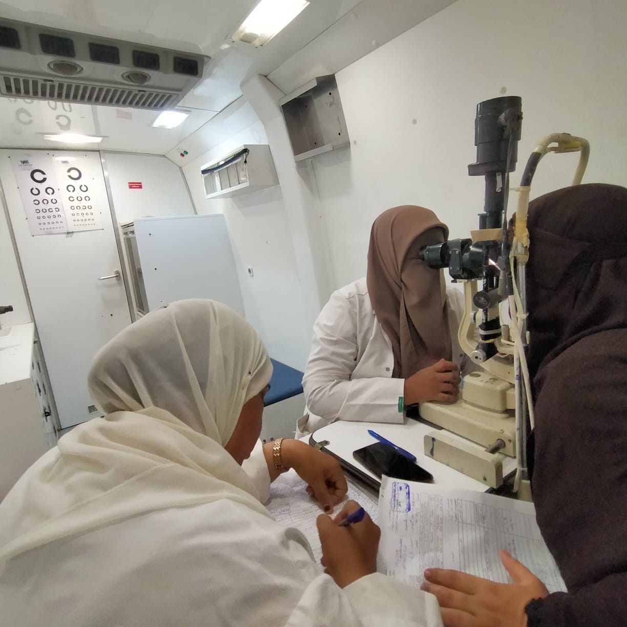 ضمن حياة كريمة.. علاج 2400 مريض بالقافلة الطبية في الشرقية (صور)