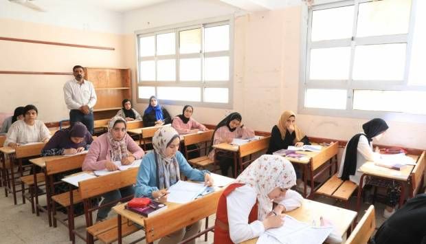 بدء امتحان الجيولوجيا والجبر وعلم النفس والاجتماع للثانوية العامة