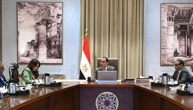 مدبولي: اجتماع دوري مع «الغرف التجارية والصناعات» لضبط الأسواق والأسعار