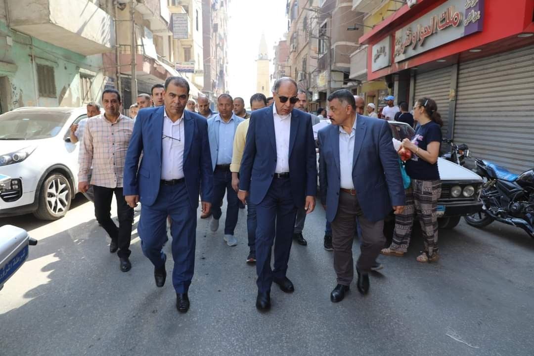 محافظ المنيا يقود حملة تفتيشية مفاجئة بعدد من القطاعات الخدمية المختلفة