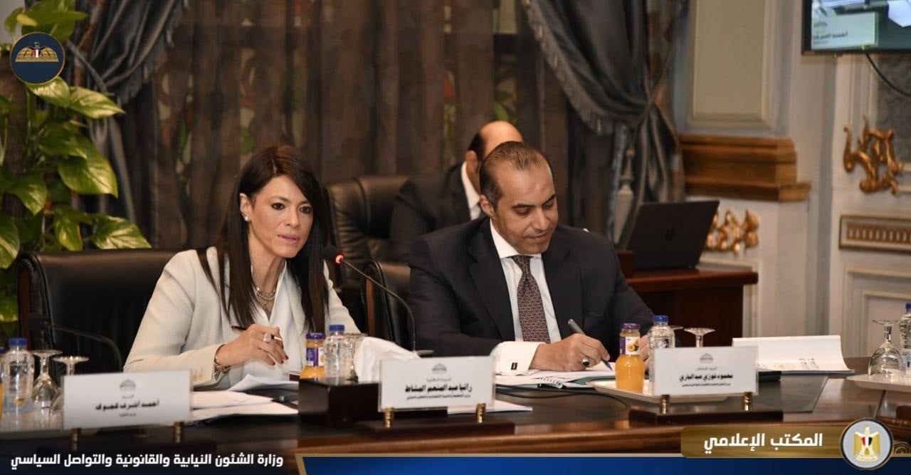 فتح قنوات مباشرة مع المواطنين.. كواليس اجتماع لجنة دراسة برنامج الحكومة