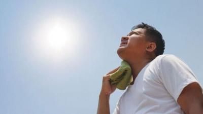 أخبار اليمن : إليكم نصائح لتجنّب ضربة الشمس القاتلة