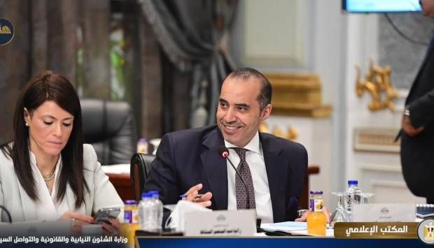 فتح قنوات مباشرة مع المواطنين.. كواليس اجتماع لجنة دراسة برنامج الحكومة