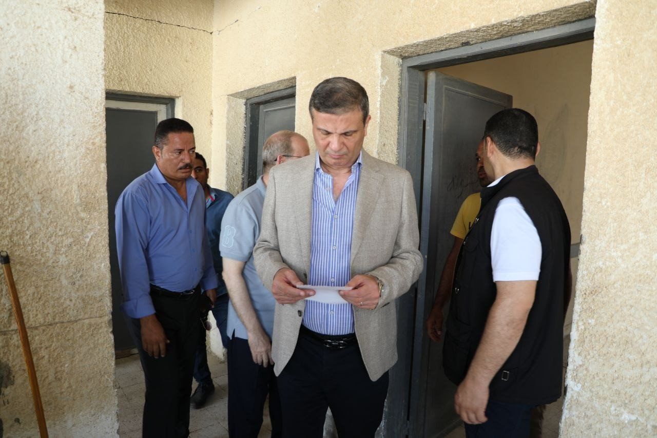 وزير الزراعة يتابع توافر الأسمدة بالجمعيات الزراعية في البحيرة والمنوفية