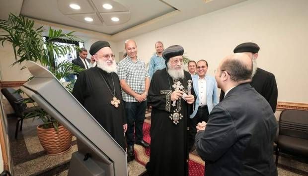 البابا تواضروس يزور الديوان البطريركي في الإسكندرية (صور)