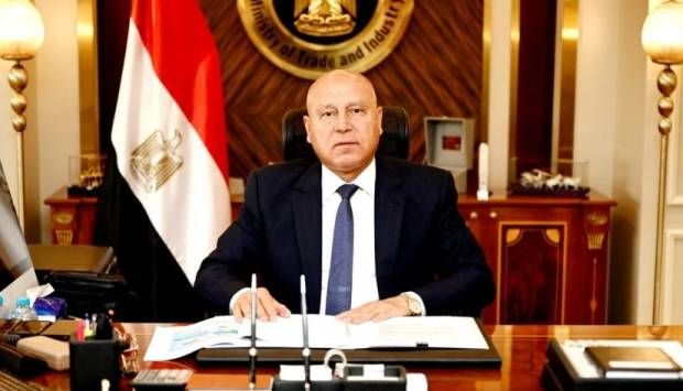 نائب رئيس الوزراء يلقي بيانا في اجتماع اللجنة المعنية بدراسة برنامج الحكومة