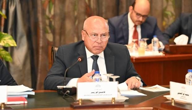 نائب رئيس الوزراء: أهداف وزارة النقل جعل مصر مركزا إقليميا لتجارة الترانزيت