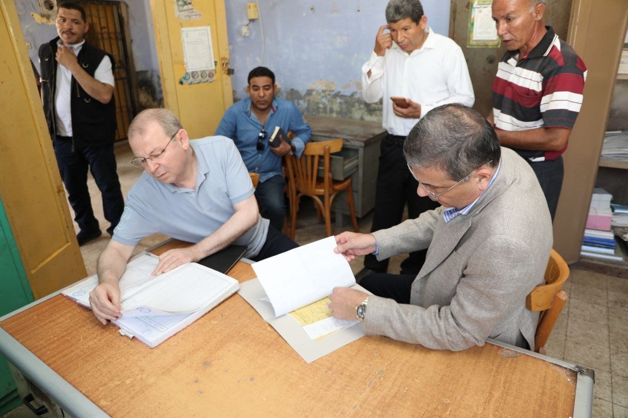 وزير الزراعة يتابع توافر الأسمدة بالجمعيات الزراعية في البحيرة والمنوفية