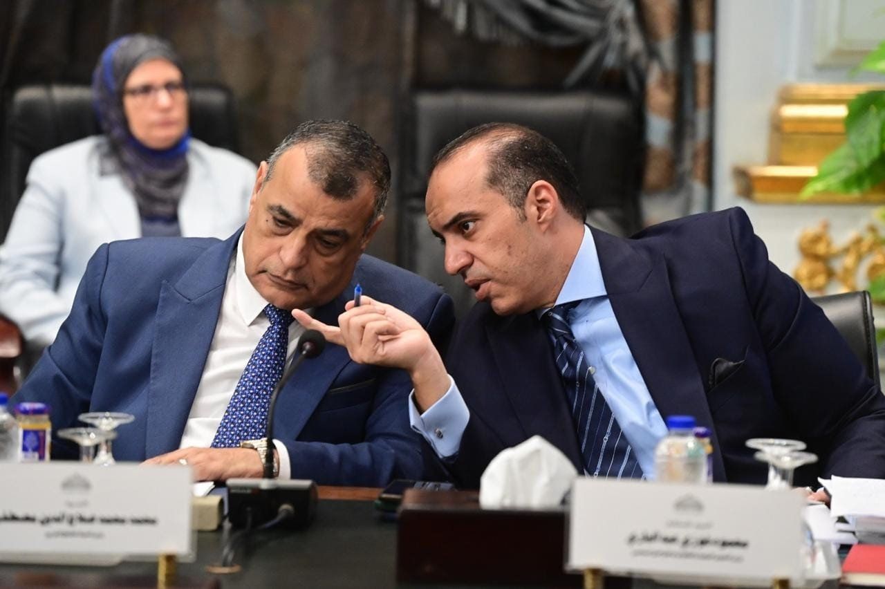 بدء الاجتماع الثالث للجنة دراسة برنامج الحكومة بمجلس النواب (صور)