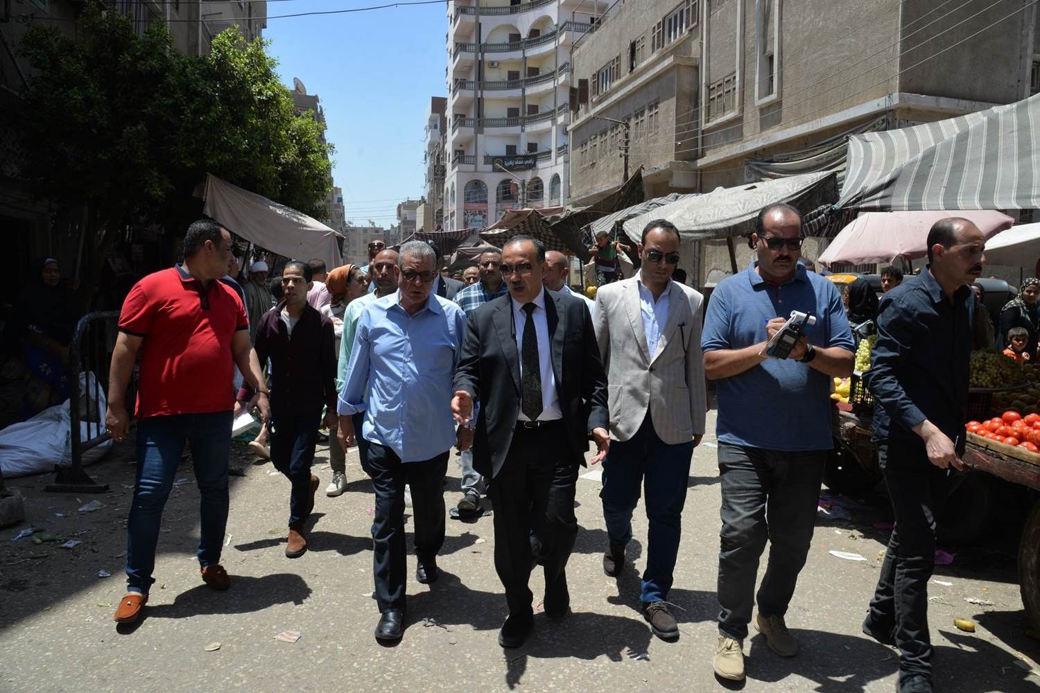 محافظ أسيوط يوجه بتحسين مستوى النظافة العامة بإزالة الإشغالات والتعديات