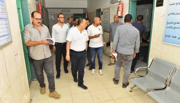 استمع للأهالي ولبى طلباتهم.. محافظ أسيوط يفاجئ وحدة طب الأسرة بعلوان (صور)