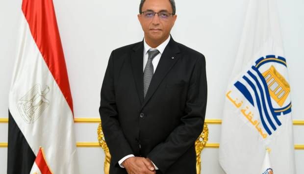 محافظ قنا: وضع حلول جذرية للقضاء على مشكلة المياه نهائيا في 3 قرى