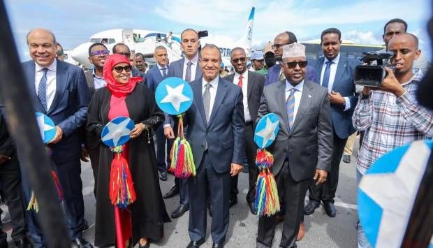 وزير خارجية الصومال: خط الطيران مع القاهرة لحظة محورية في علاقة البلدين