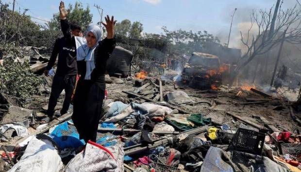 مجزرة جديدة في خان يونس.. «القاهرة الإخبارية» تنقل صورة حية من المواصى